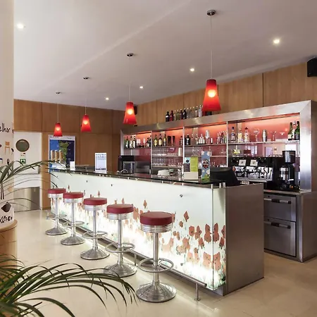 Hotel Ibis Porto Sao Joao-3